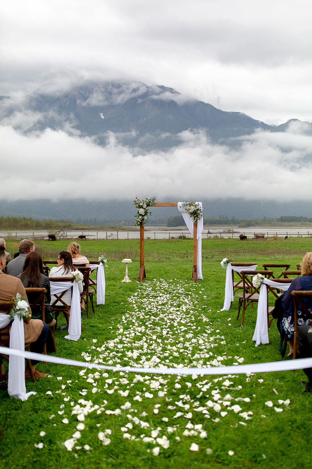 mountain-wedding-vancouver-fraser-ridge-loge-wedding