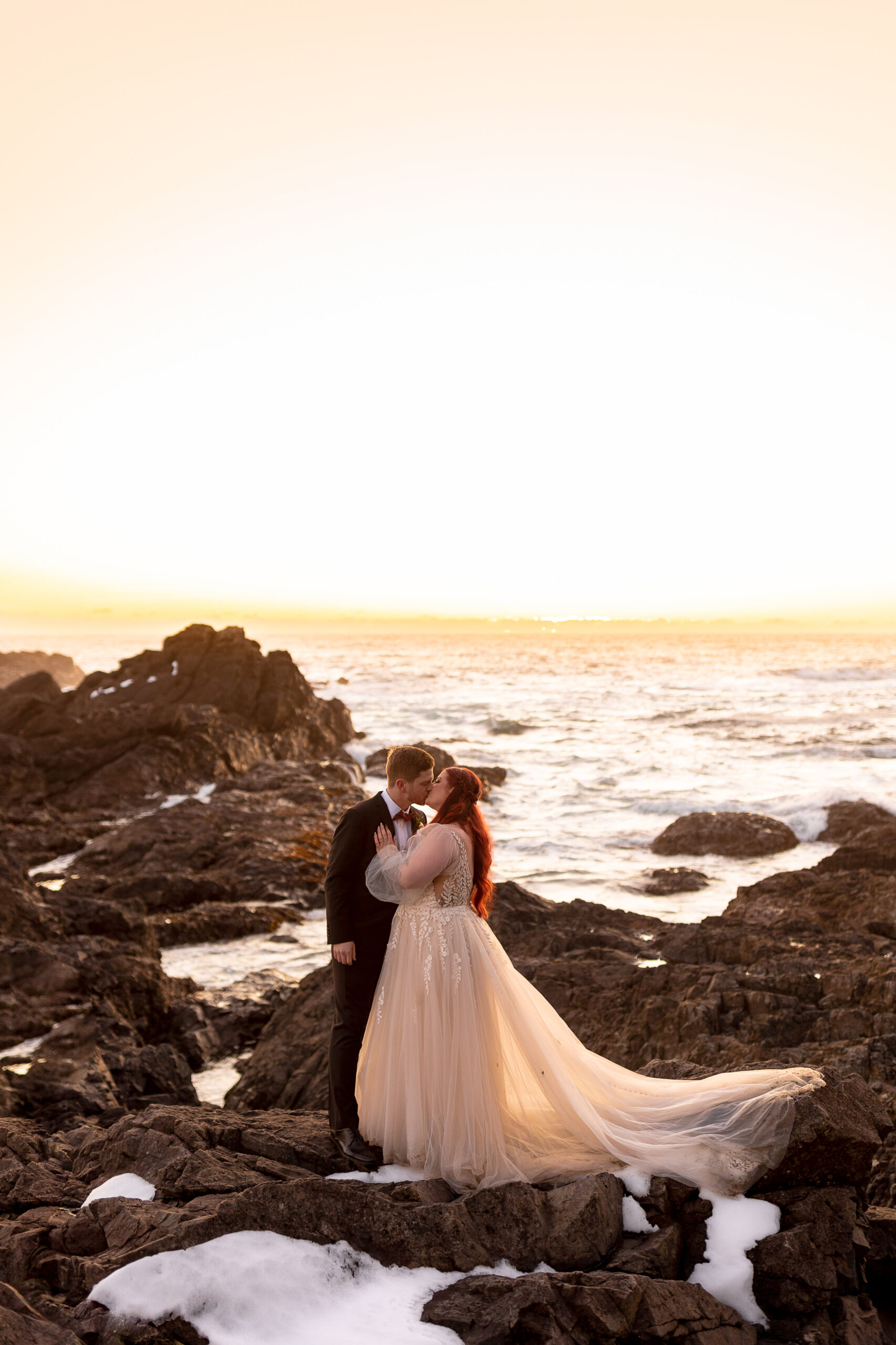 romantic-sunset-tofino-beach-destination-elopement-photographer