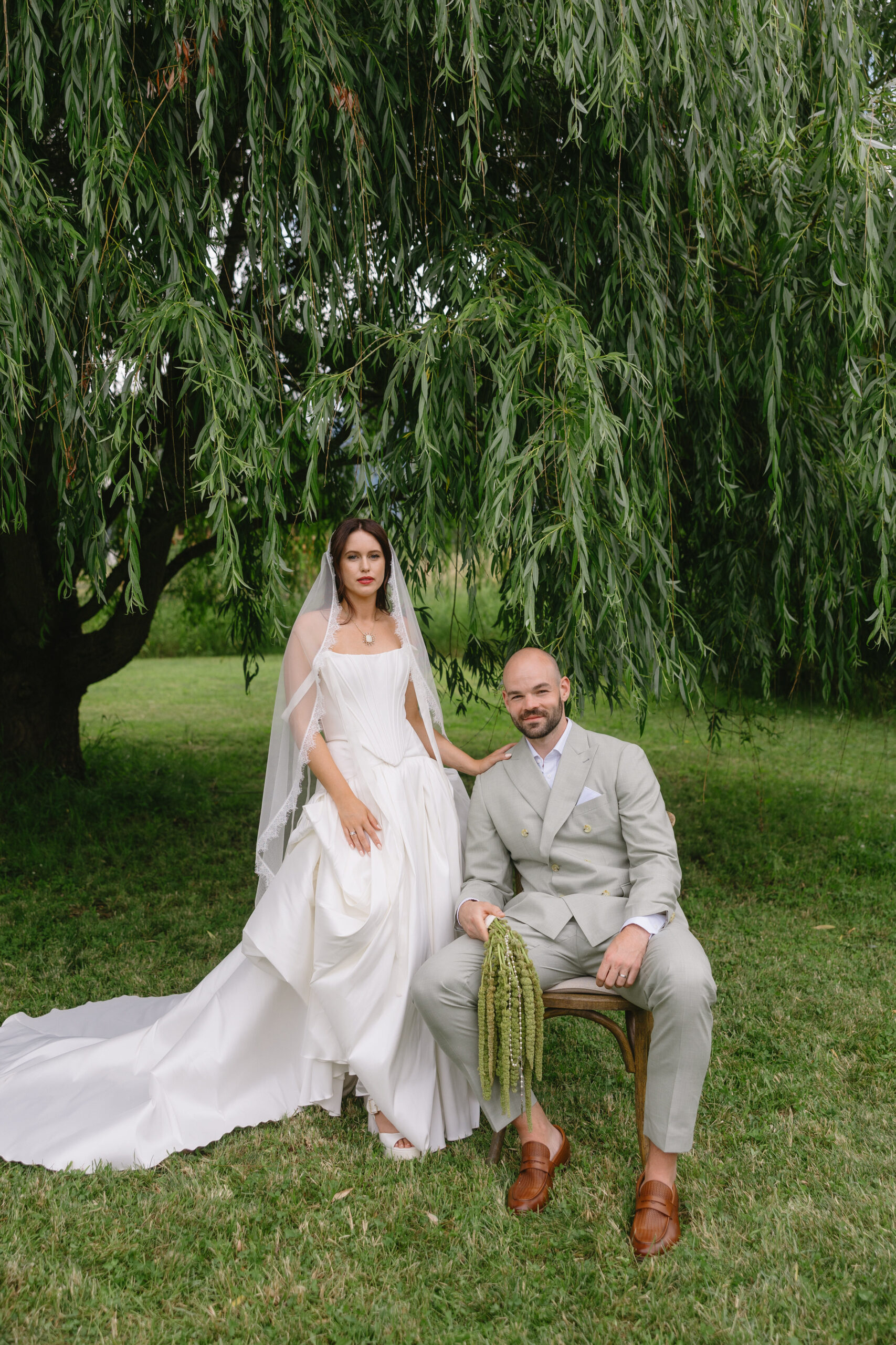 modern-editorial-whistler-wedding-wedge-mountain-lodge-thistle-and-thorne-weddings